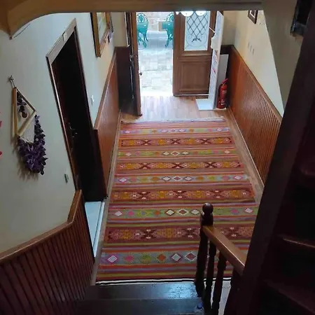 Pasha Suite, Floor شقة