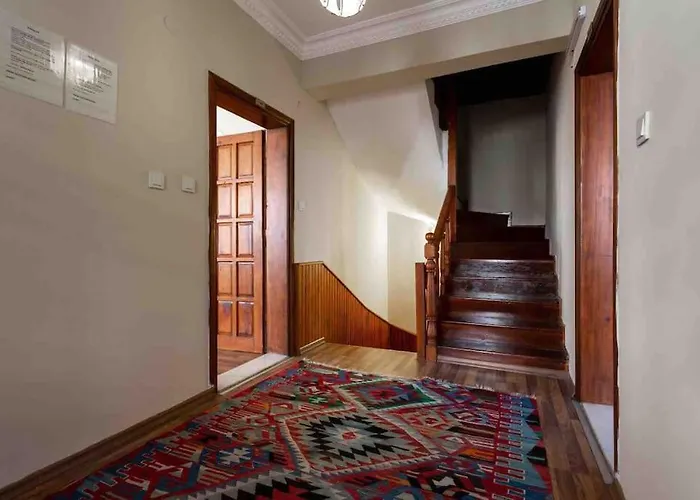 Pasha Suite, Floor * Antalia