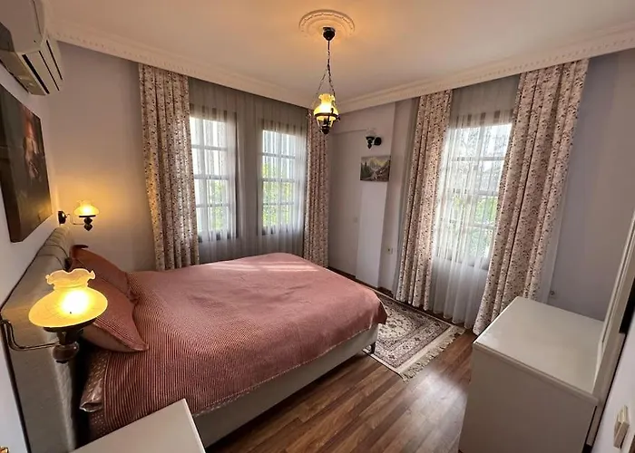 Pasha Suite, Floor * Antalia