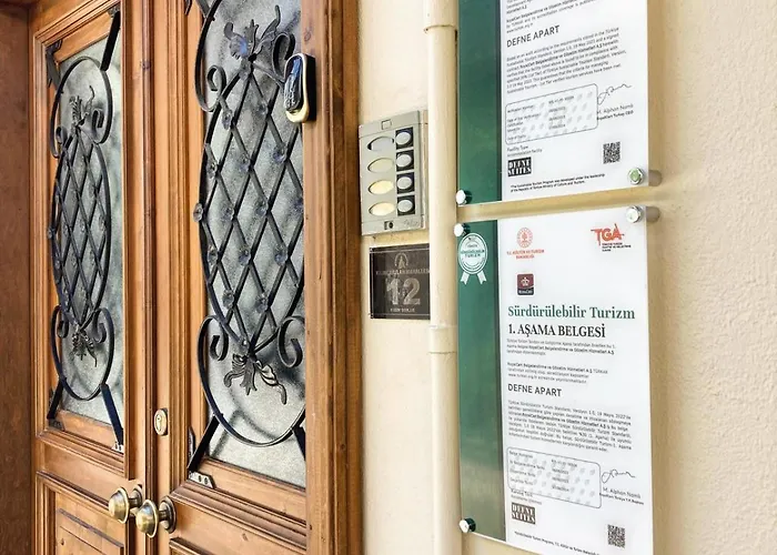 Pasha Suite, Floor *