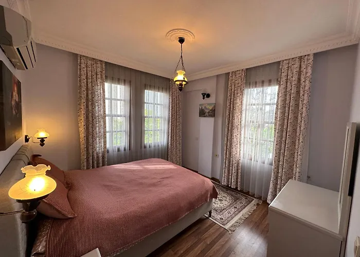 Pasha Suite, Floor Αττάλεια
