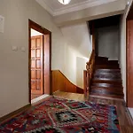 Pasha Suite, Floor