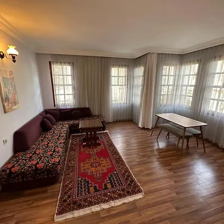 Pasha Suite, Floor Apartment *